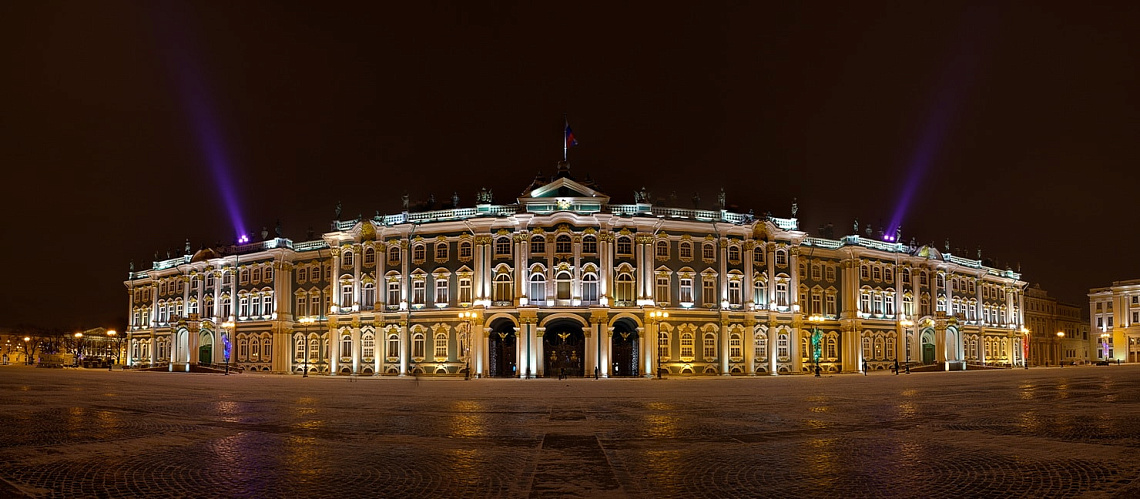 Эрмитаж и Дворцовая площадь